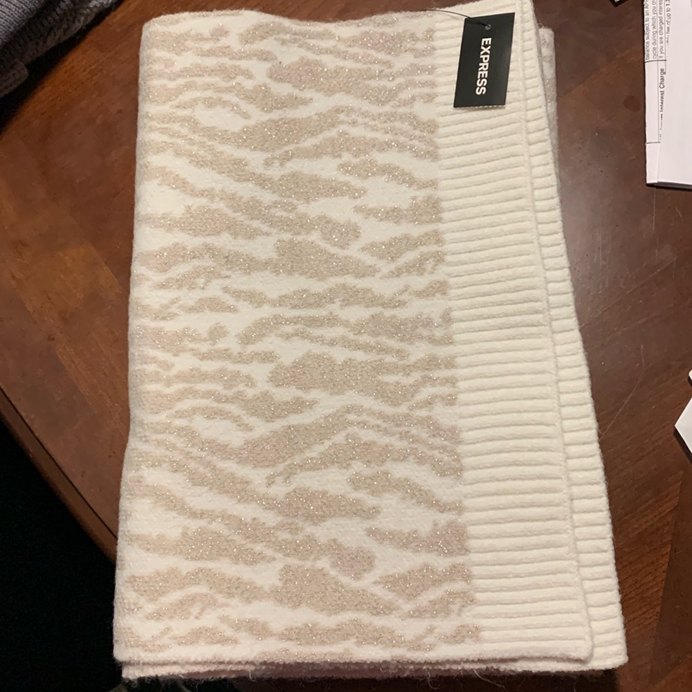 Express winter scarf